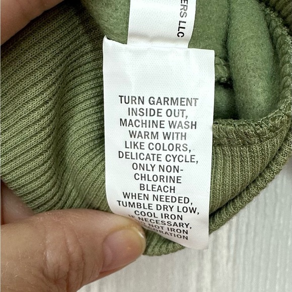 NWOT green long sleeve dinosaur print pullover sweatshirt toddler boys 12m - Picture 10 of 11